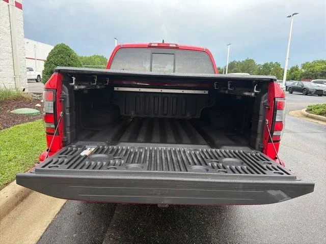 2022 Nissan Frontier SV thumbnail 14
