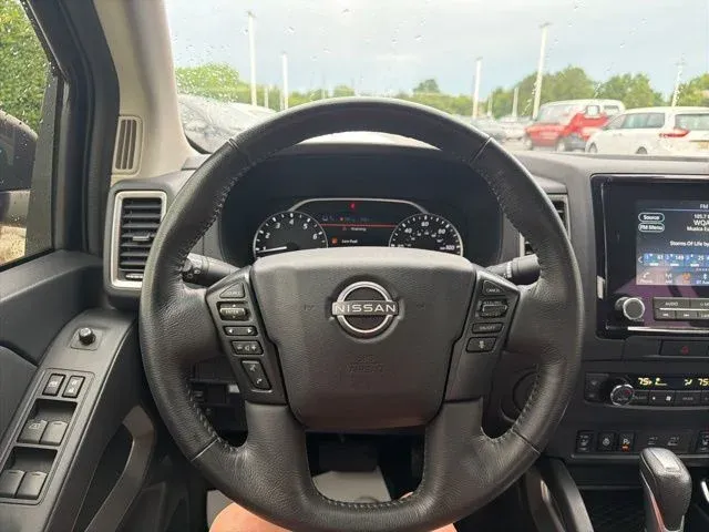 2022 Nissan Frontier SV thumbnail 31