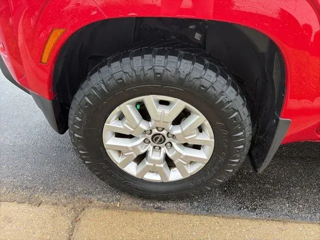 2022 Nissan Frontier SV thumbnail 5