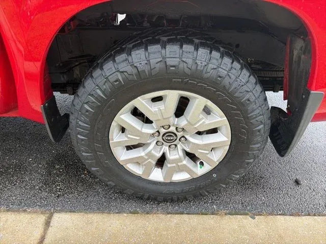 2022 Nissan Frontier SV thumbnail 6