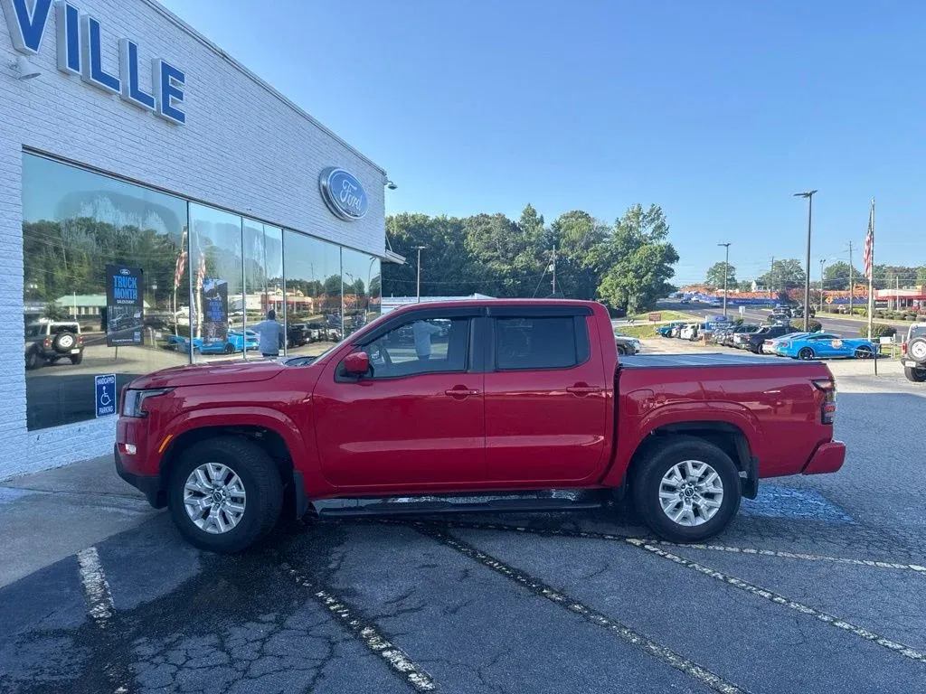 2022 Nissan Frontier SV thumbnail 2