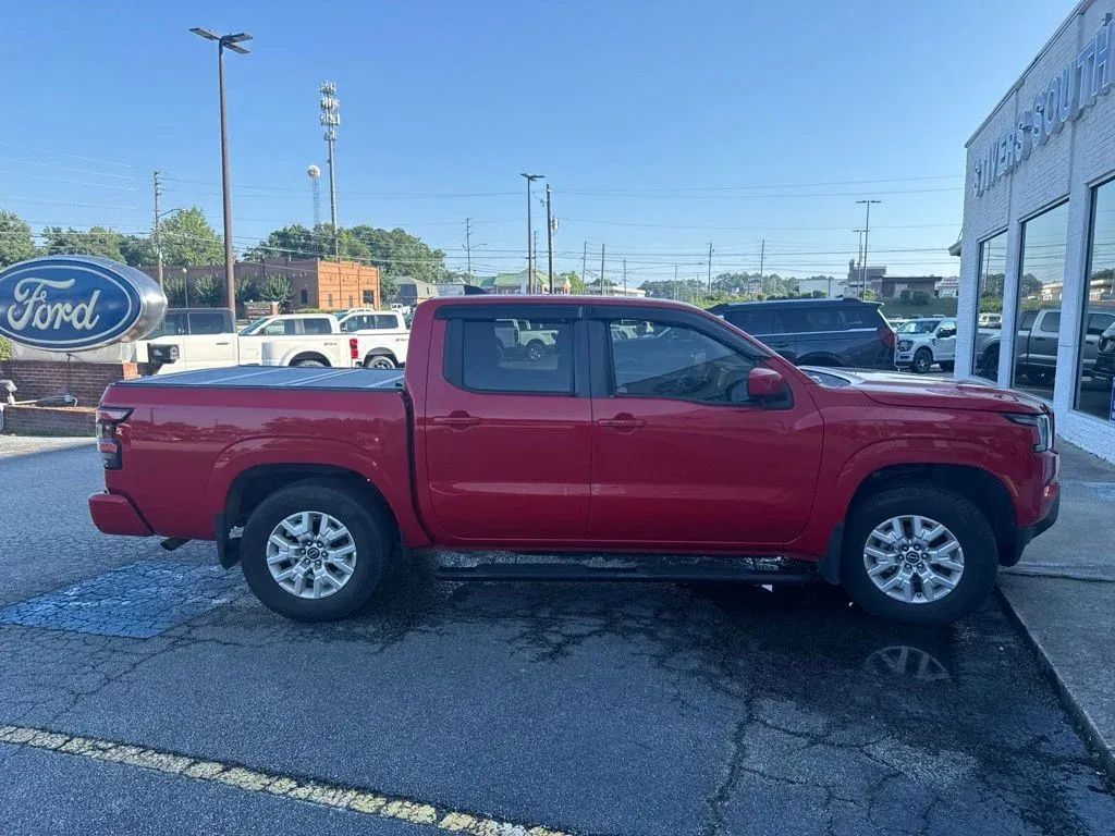 2022 Nissan Frontier SV thumbnail 3