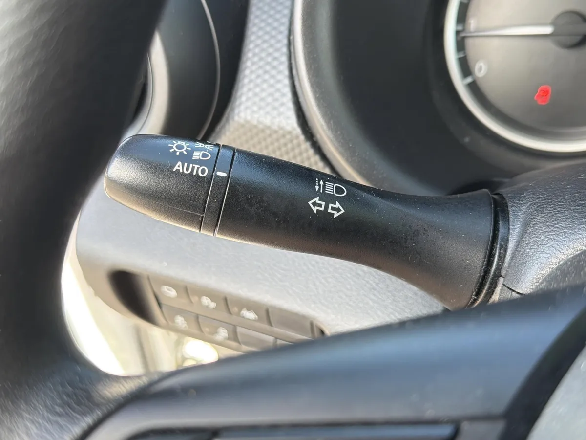 2022 Nissan Kicks S thumbnail 20