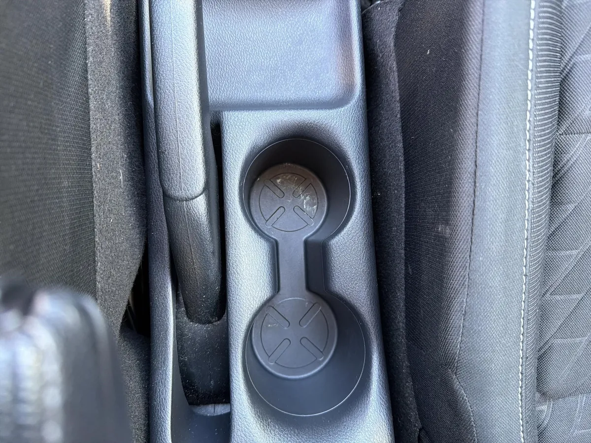 2022 Nissan Kicks S thumbnail 24