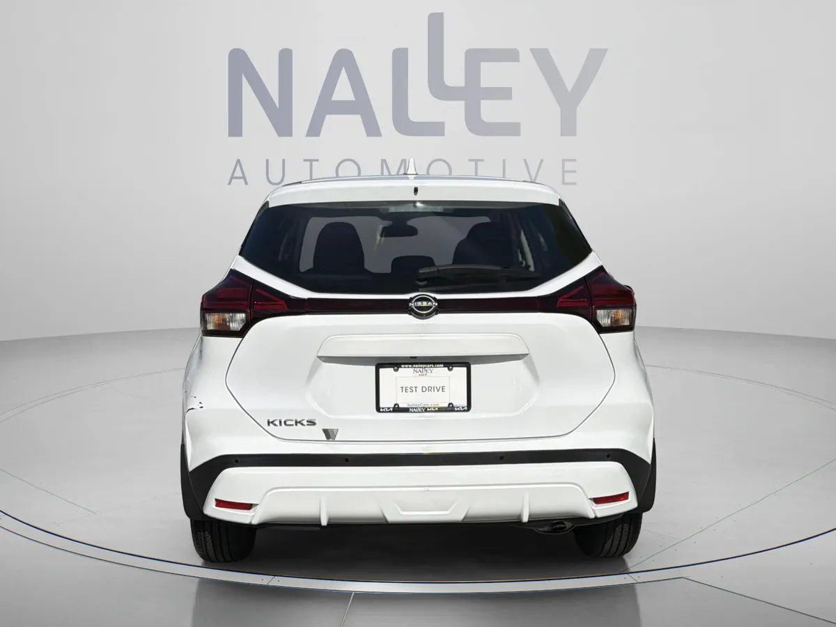 2022 Nissan Kicks S thumbnail 5