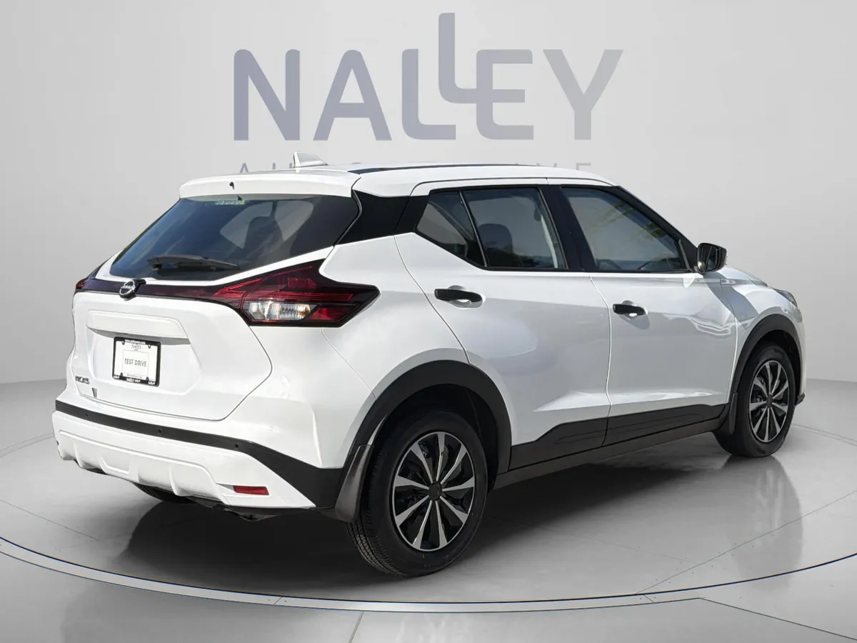 2022 Nissan Kicks S thumbnail 6