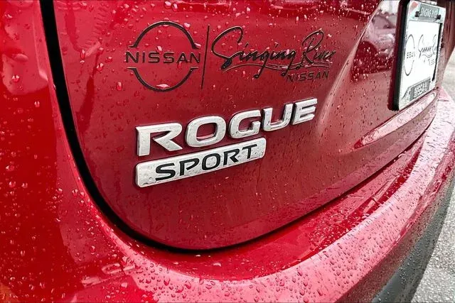 2022 Nissan Rogue Sport SL thumbnail 24
