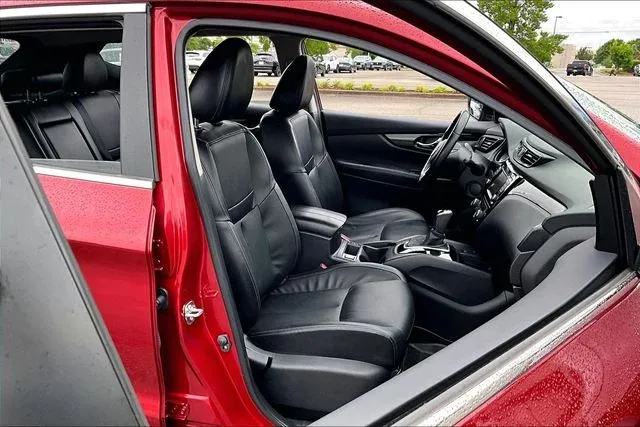 2022 Nissan Rogue Sport SL thumbnail 27