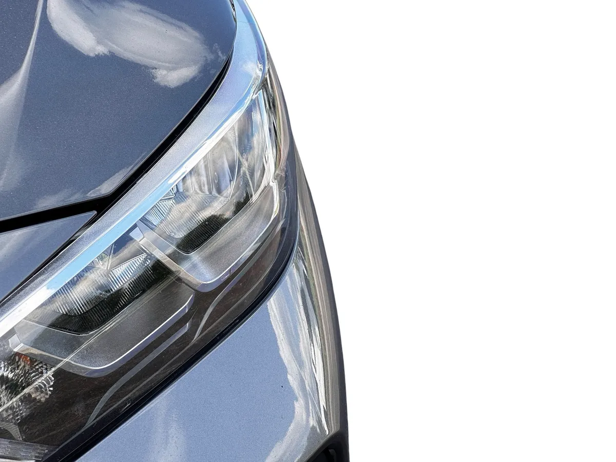 2022 Nissan Sentra S thumbnail 4