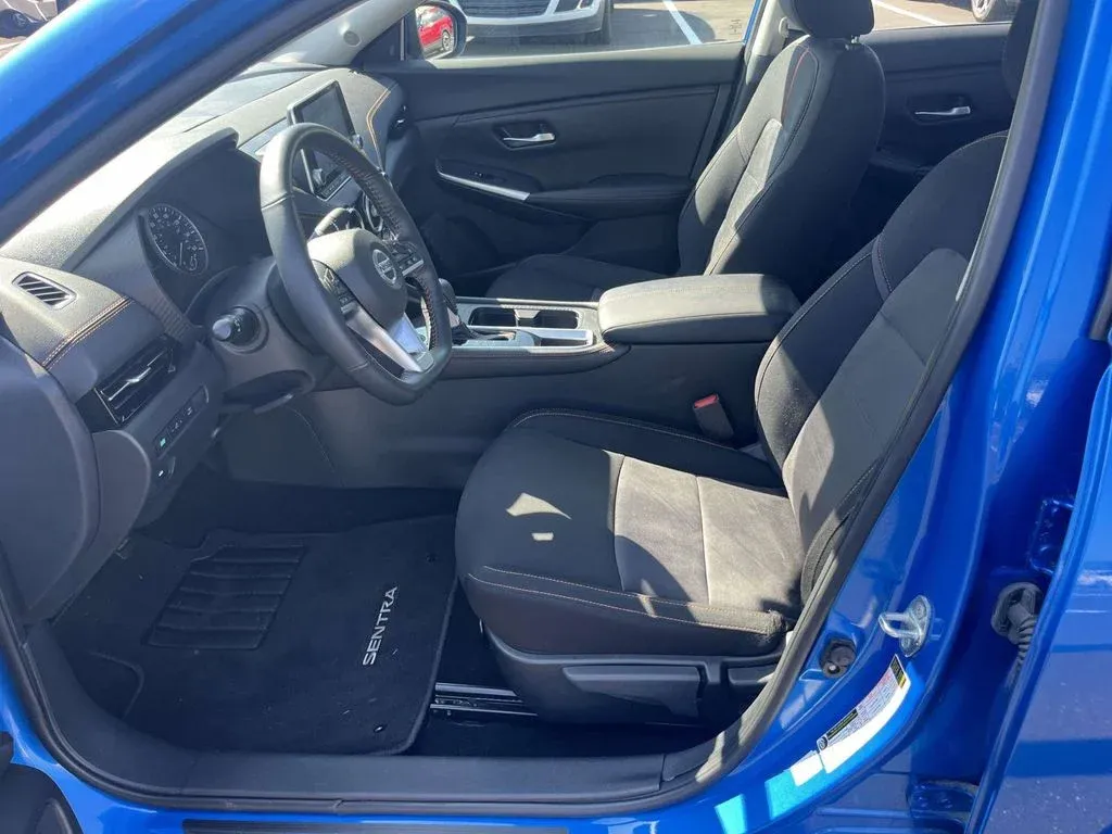 2022 Nissan Sentra SR thumbnail 13