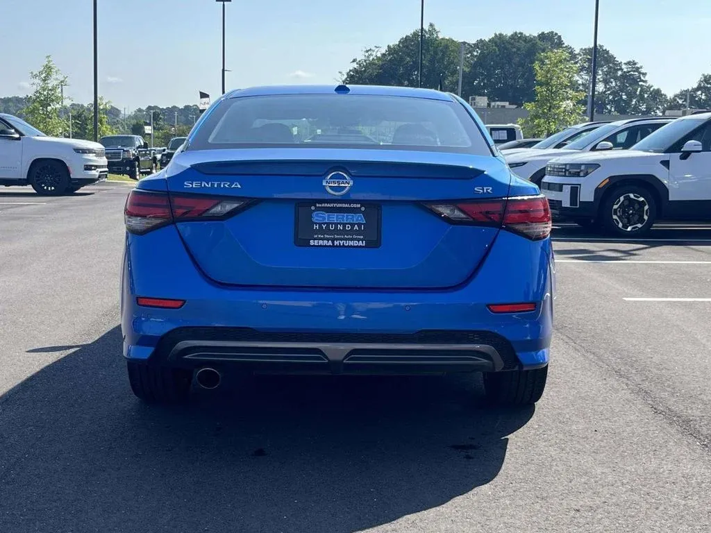 2022 Nissan Sentra SR thumbnail 4