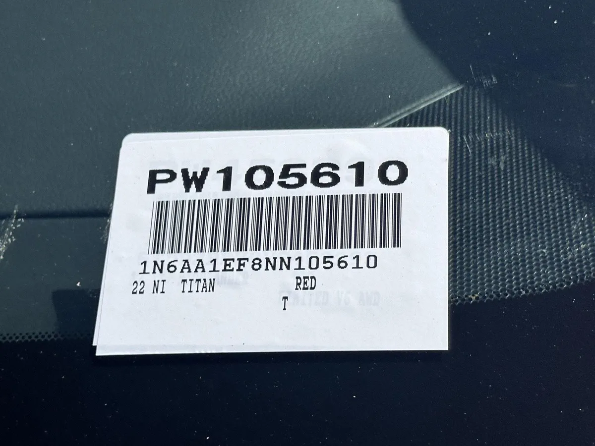2022 Nissan Titan SV thumbnail 14