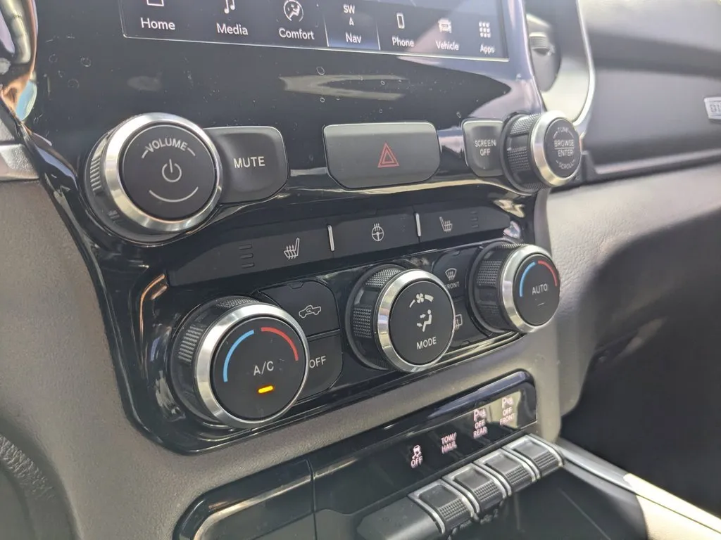 2022 Ram 1500 Big Horn thumbnail 18