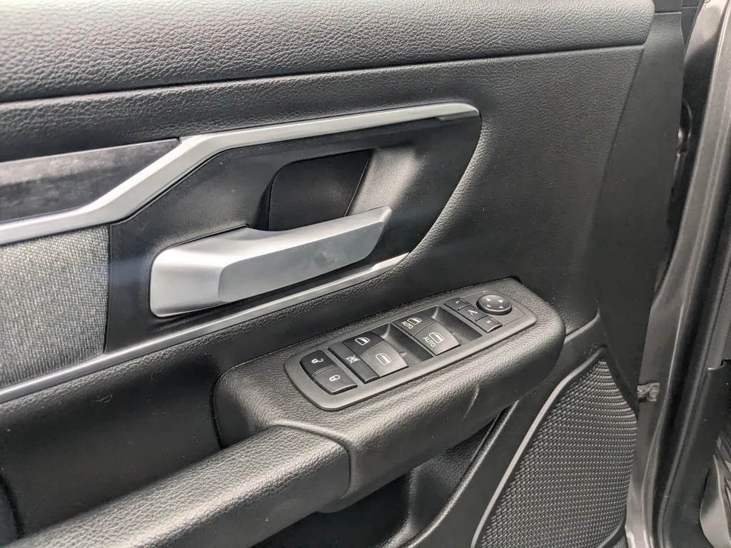 2022 Ram 1500 Big Horn thumbnail 12