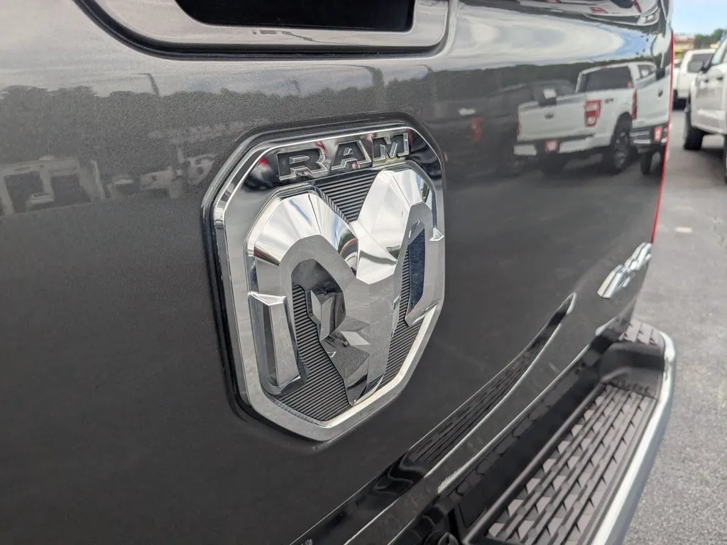 2022 Ram 1500 Big Horn thumbnail 27