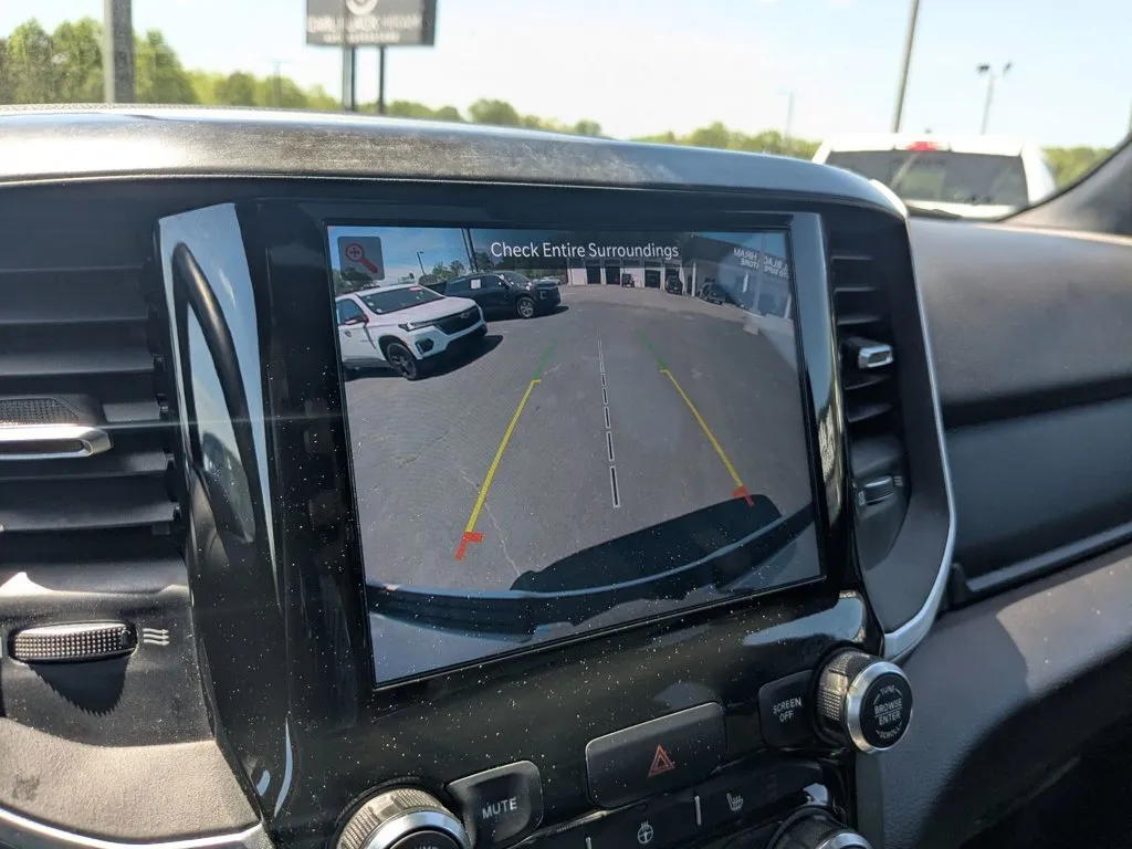 2022 Ram 1500 Big Horn thumbnail 17