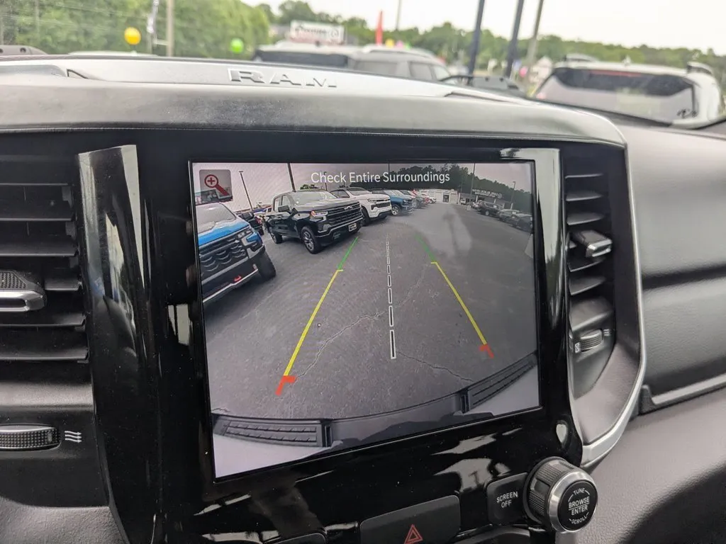 2022 Ram 1500 Big Horn thumbnail 17