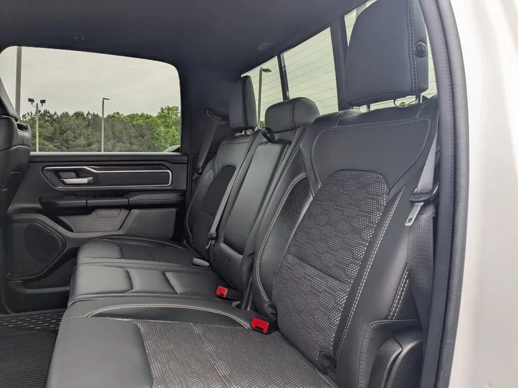 2022 Ram 1500 Big Horn thumbnail 23