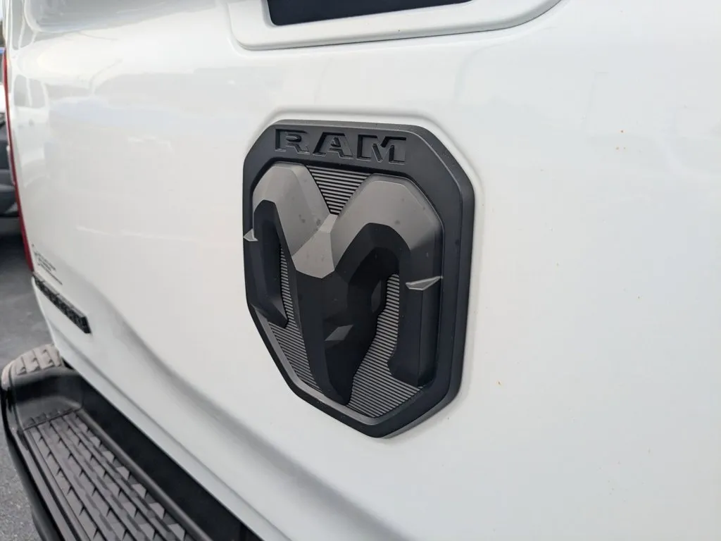 2022 Ram 1500 Big Horn thumbnail 27