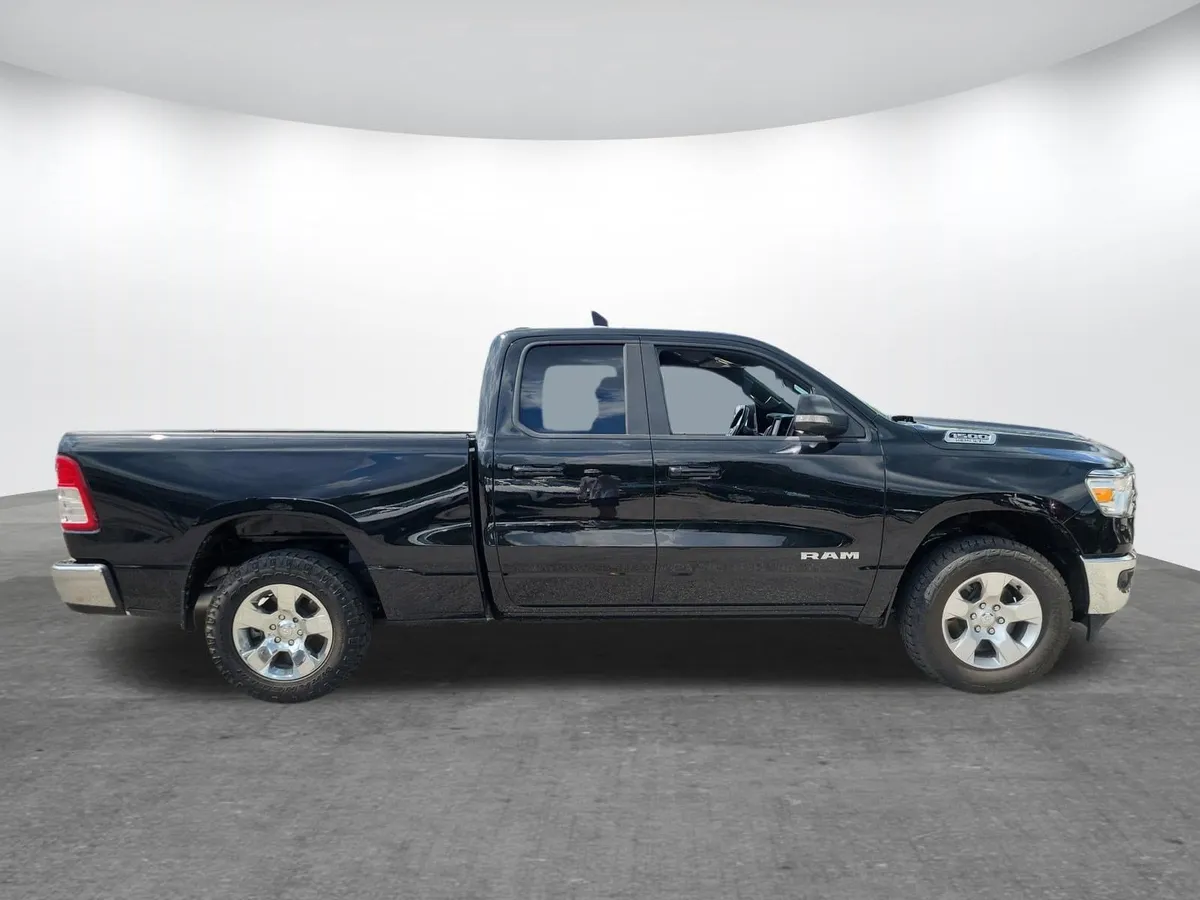 2022 Ram 1500 Big Horn/Lone Star thumbnail 2