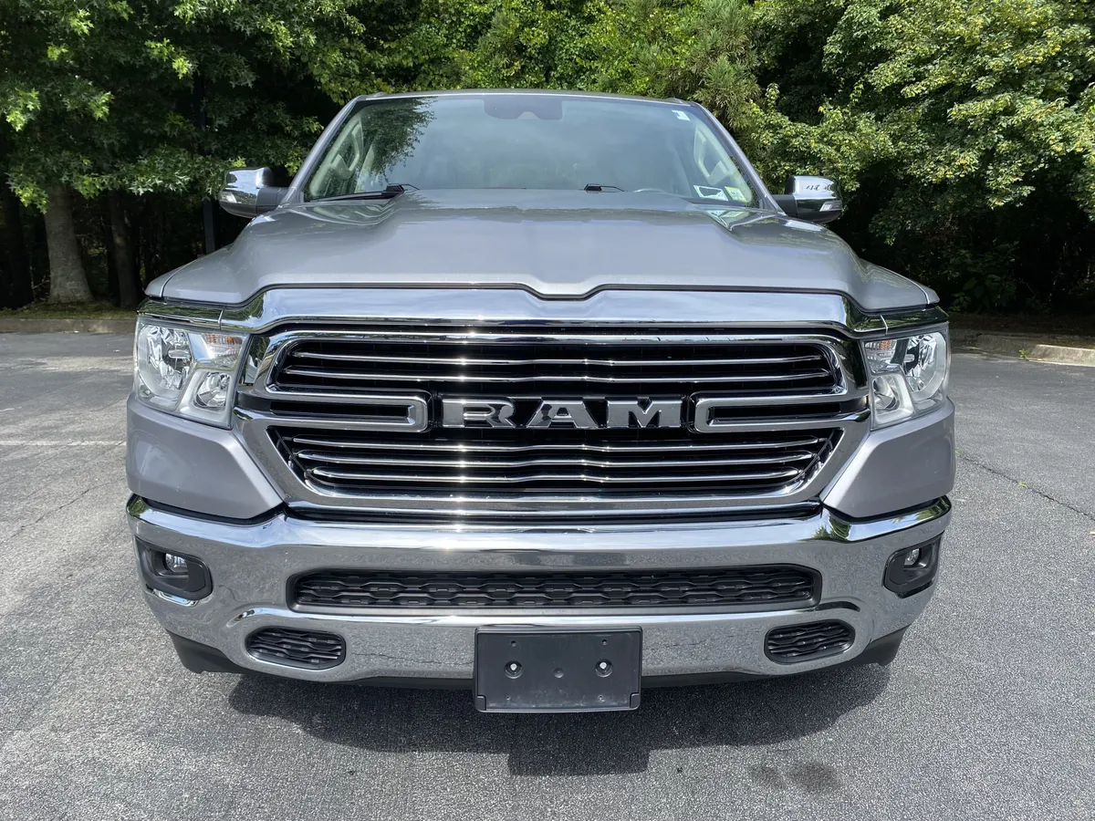 2022 Ram 1500 Laramie thumbnail 2