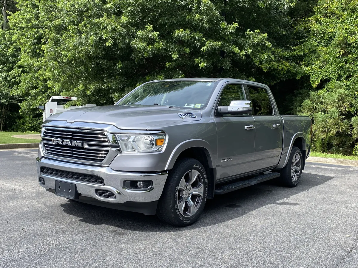 2022 Ram 1500 Laramie thumbnail 4