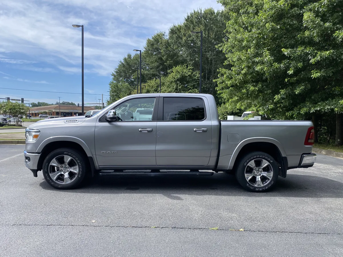2022 Ram 1500 Laramie thumbnail 5