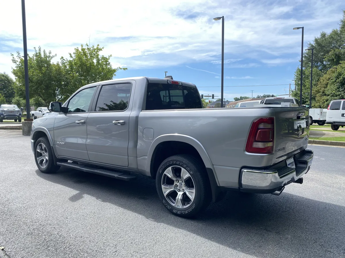 2022 Ram 1500 Laramie thumbnail 6