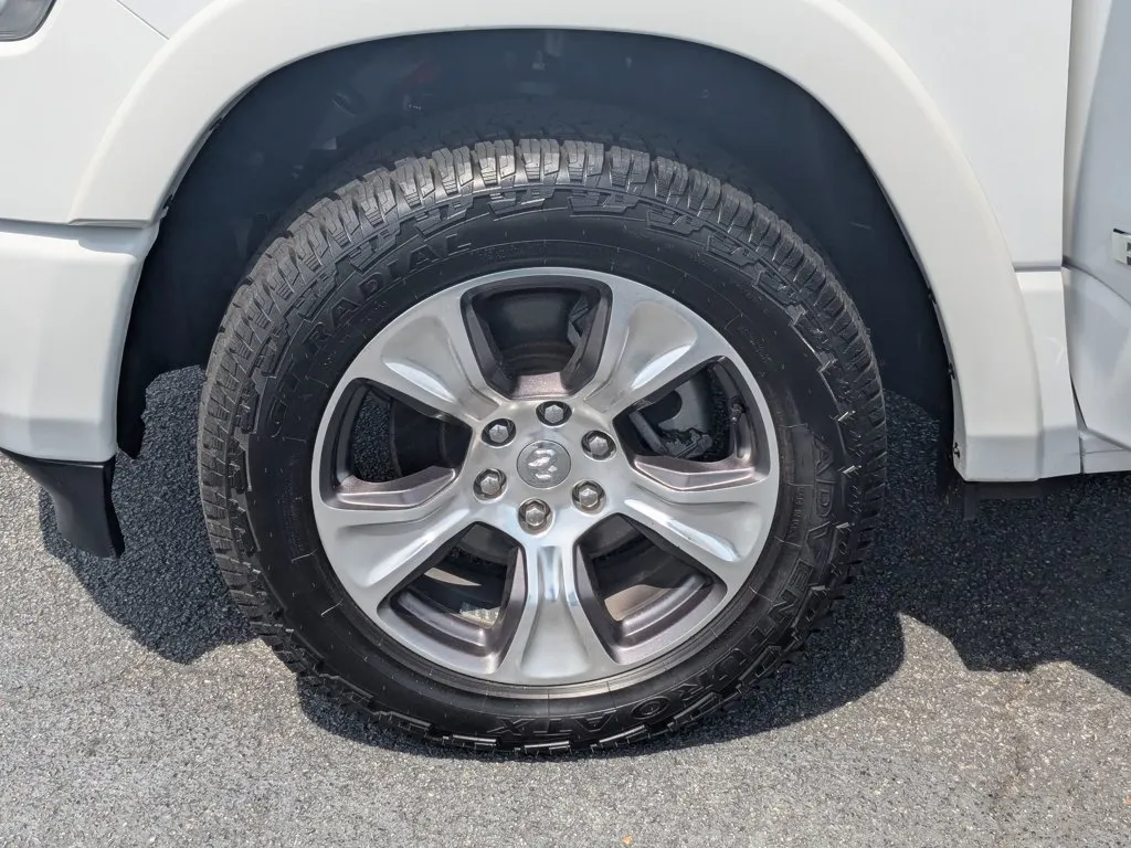 2022 Ram 1500 Laramie thumbnail 10