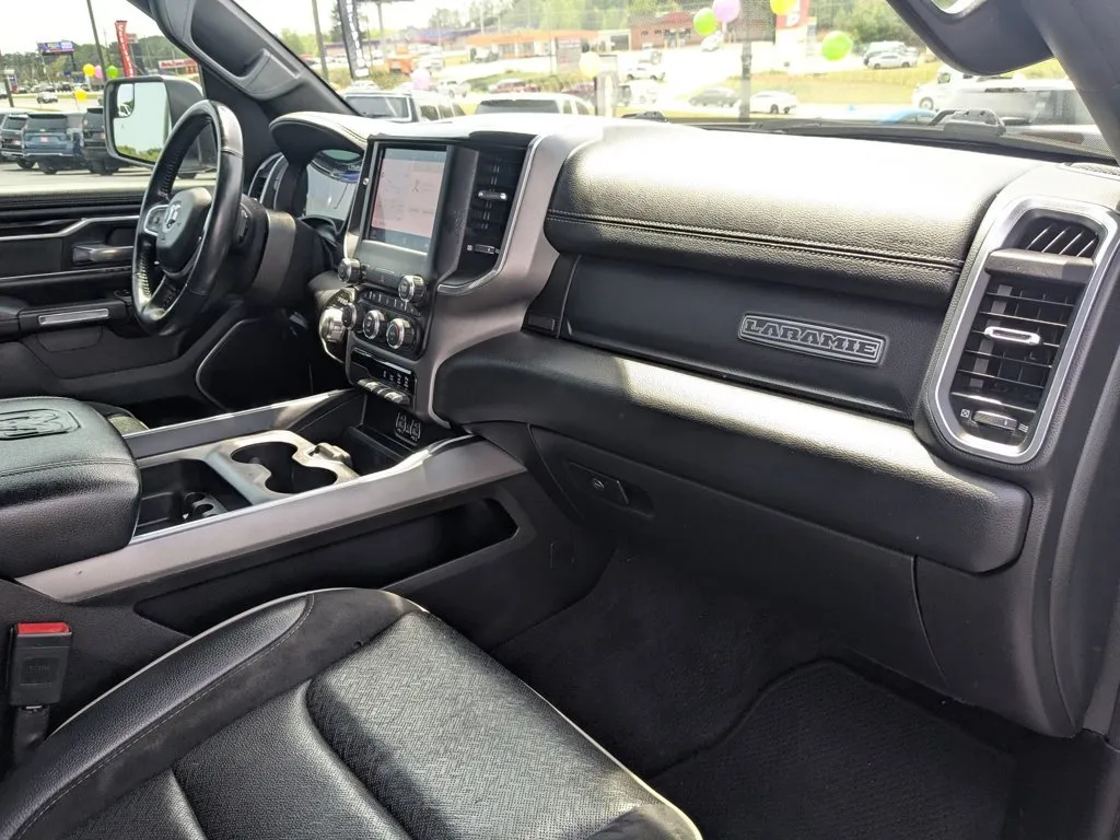 2022 Ram 1500 Laramie thumbnail 26