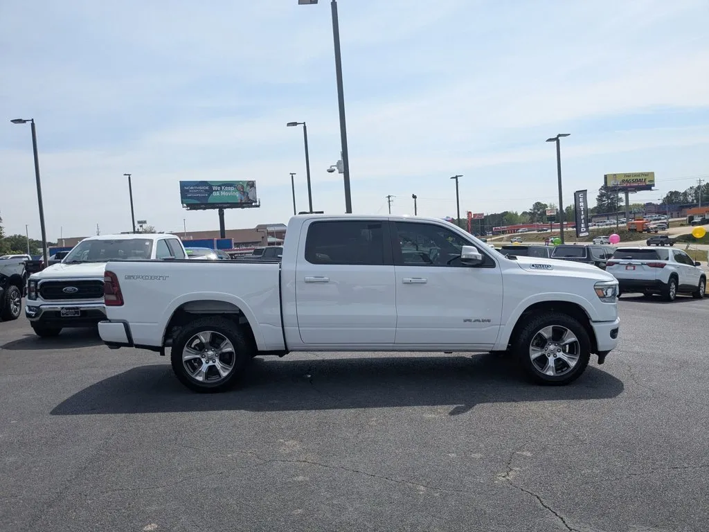 2022 Ram 1500 Laramie thumbnail 4