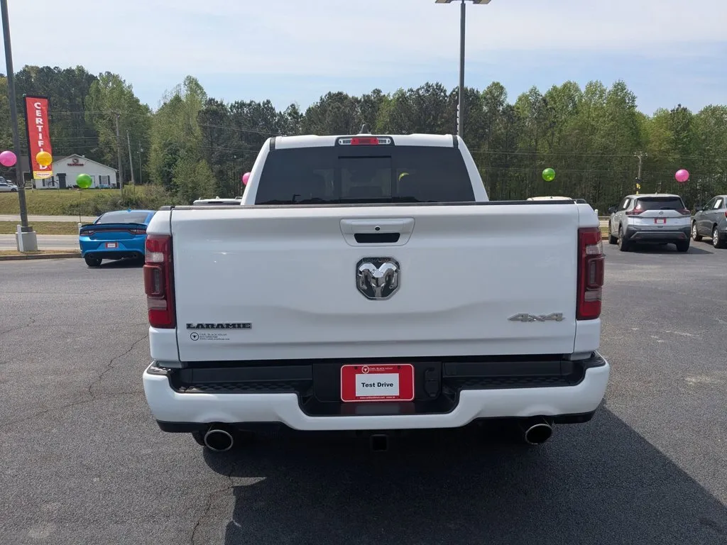 2022 Ram 1500 Laramie thumbnail 6