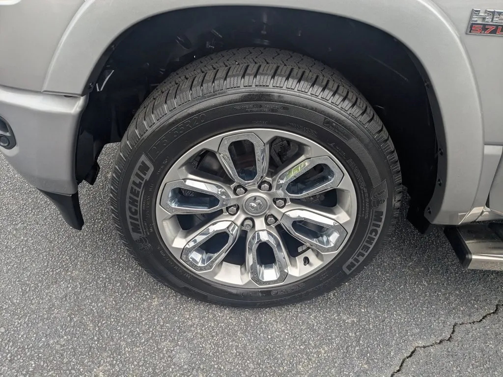 2022 Ram 1500 Laramie thumbnail 10