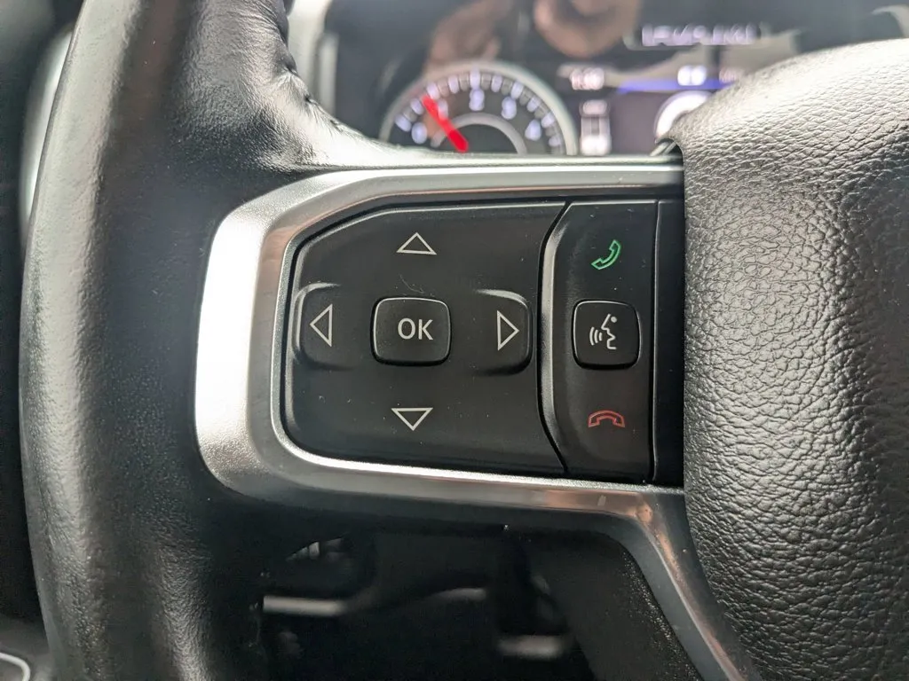2022 Ram 1500 Laramie thumbnail 21