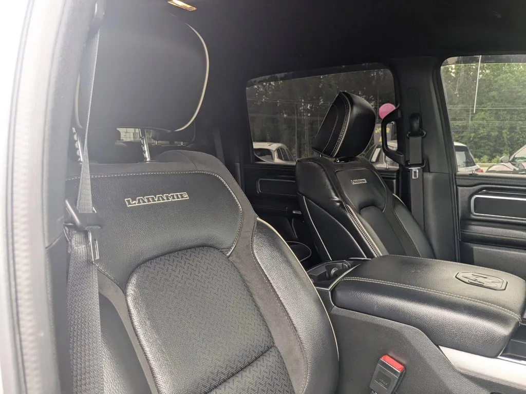 2022 Ram 1500 Laramie thumbnail 25