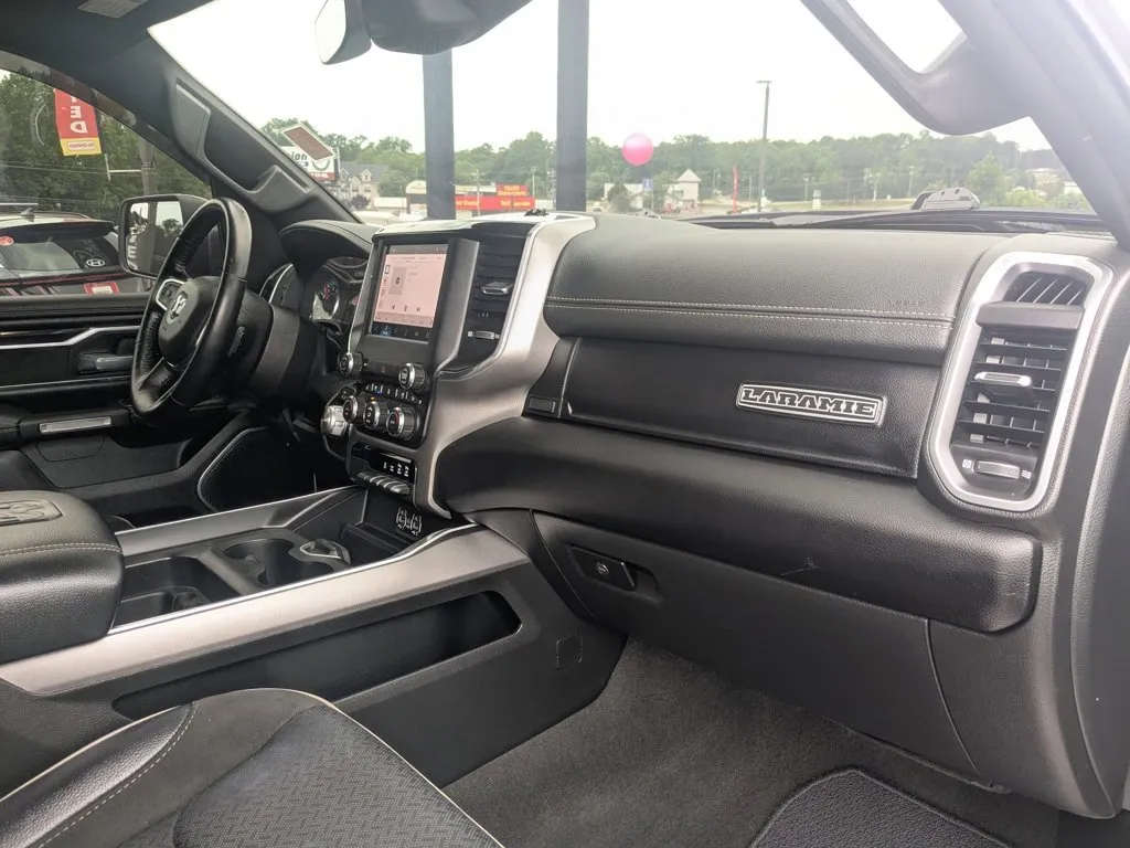 2022 Ram 1500 Laramie thumbnail 26