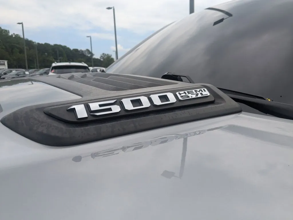 2022 Ram 1500 Laramie thumbnail 29