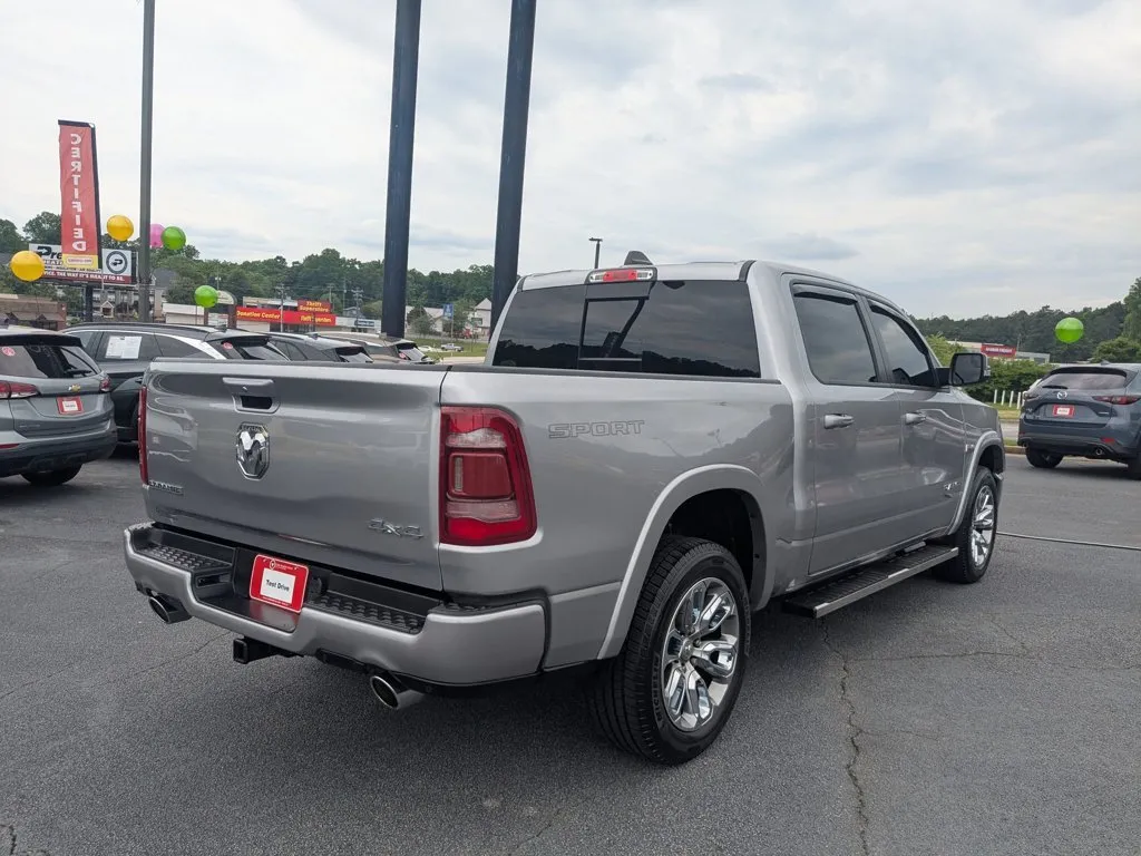2022 Ram 1500 Laramie thumbnail 5