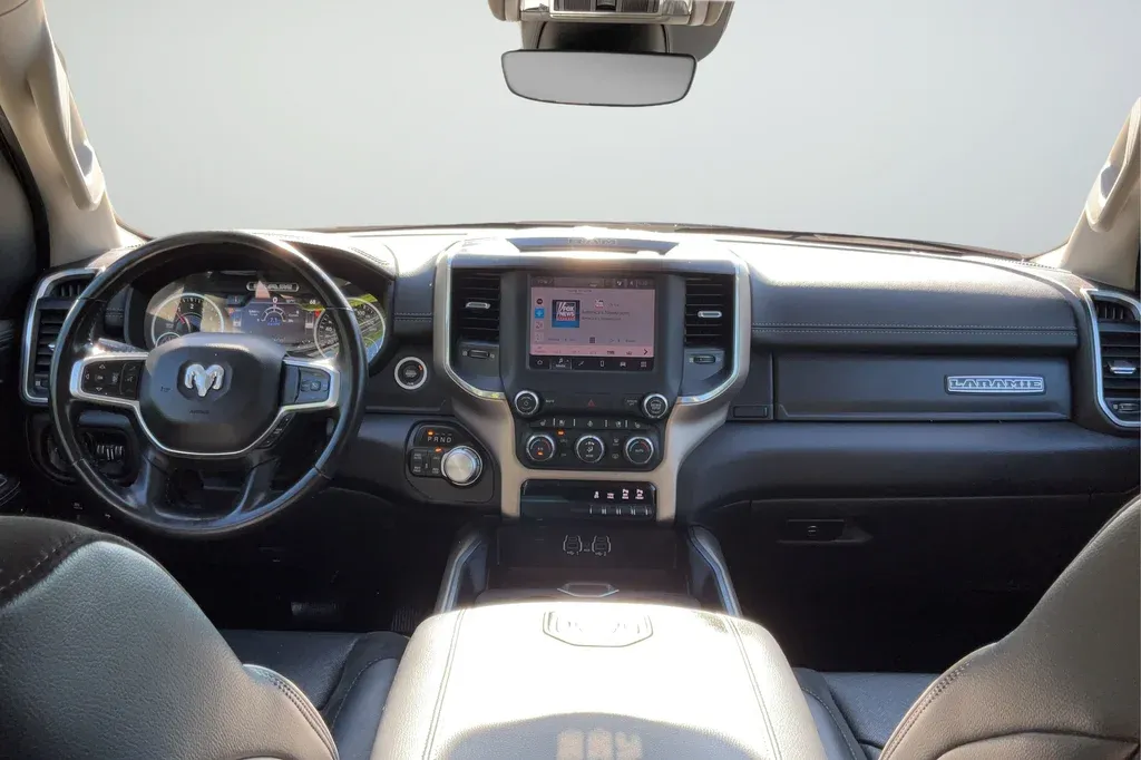 2022 Ram 1500 Laramie thumbnail 12