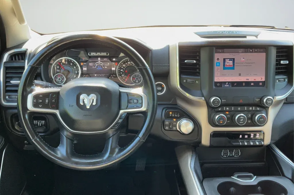 2022 Ram 1500 Laramie thumbnail 13