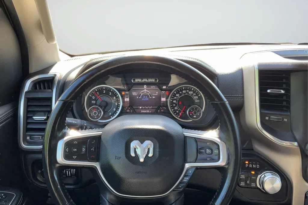 2022 Ram 1500 Laramie thumbnail 14