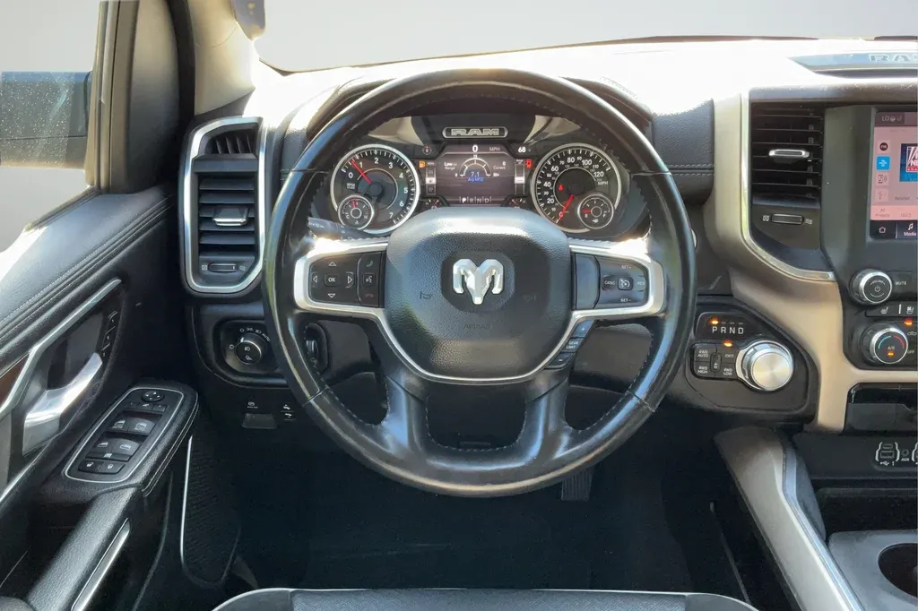 2022 Ram 1500 Laramie thumbnail 15