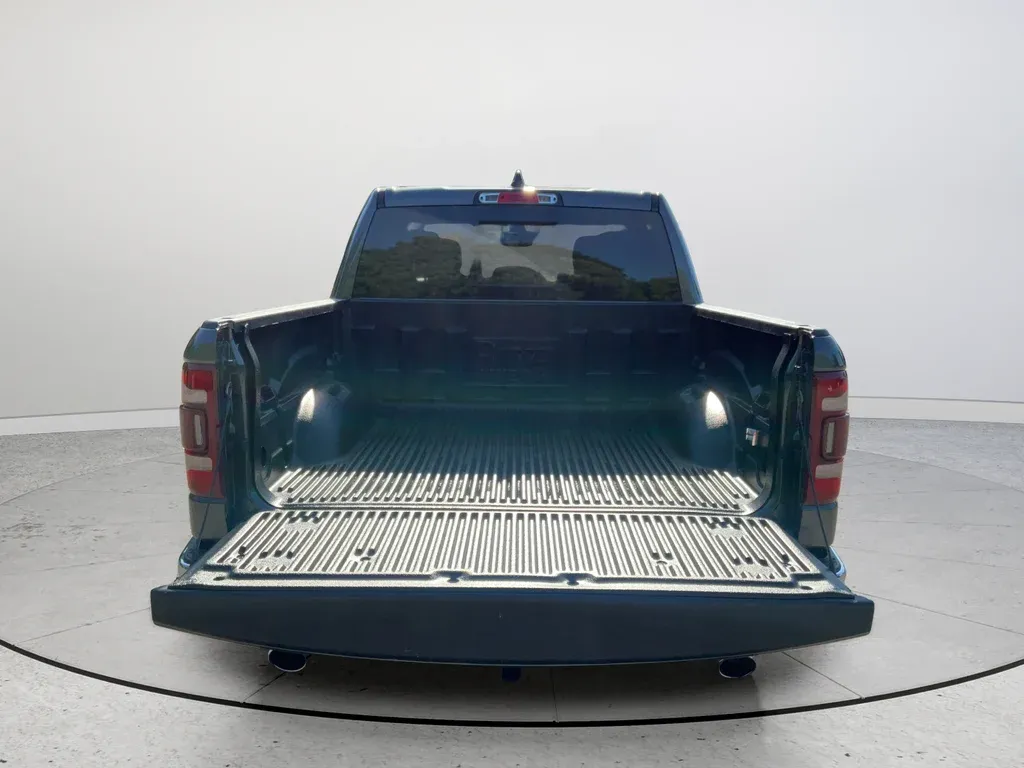 2022 Ram 1500 Laramie thumbnail 19