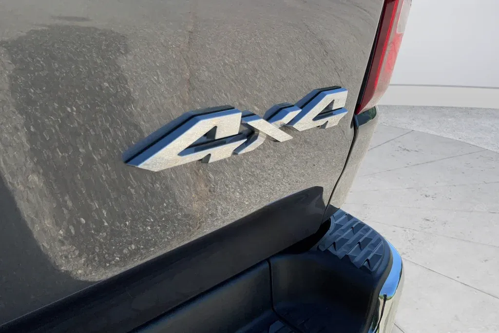 2022 Ram 1500 Laramie thumbnail 30