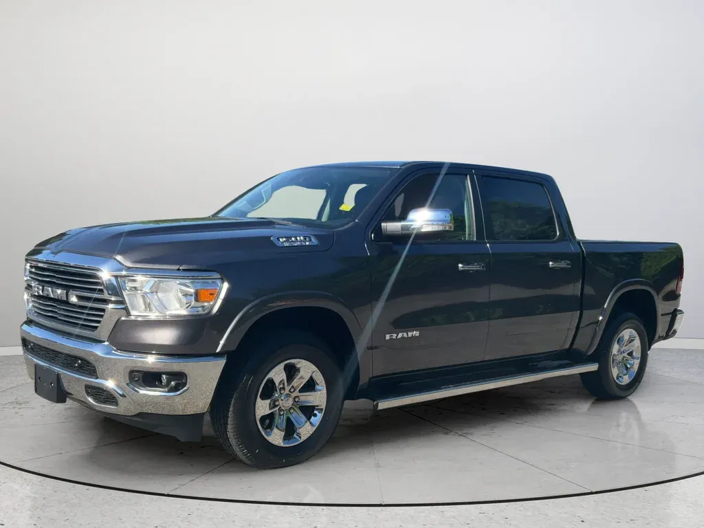 2022 Ram 1500 Laramie thumbnail 5