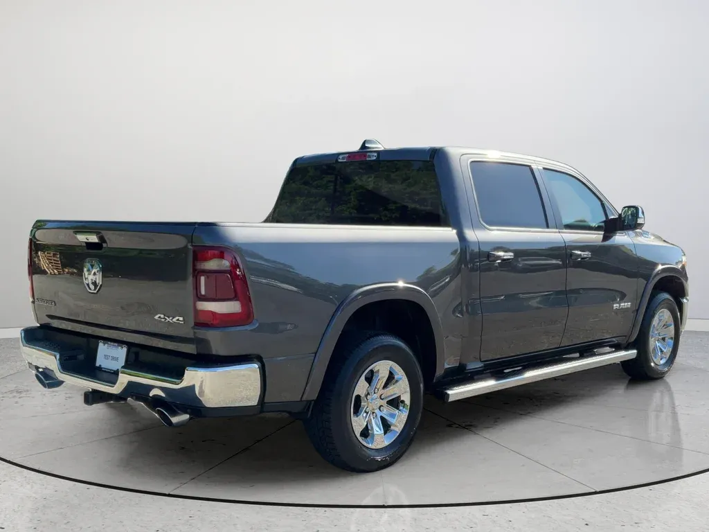 2022 Ram 1500 Laramie thumbnail 7