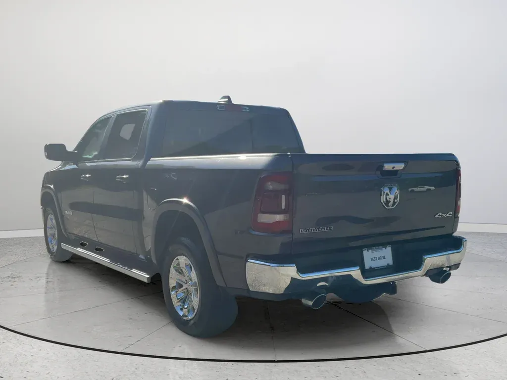 2022 Ram 1500 Laramie thumbnail 9