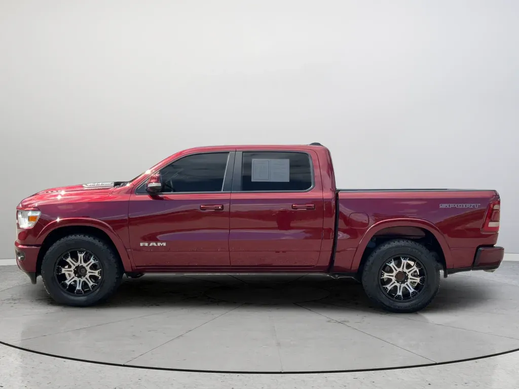 2022 Ram 1500 Laramie thumbnail 10