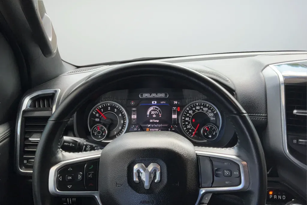 2022 Ram 1500 Laramie thumbnail 14