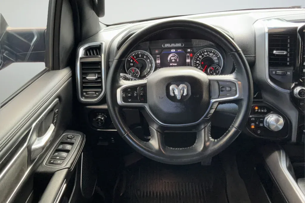 2022 Ram 1500 Laramie thumbnail 15